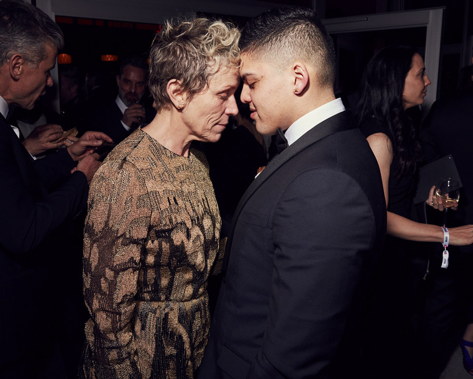 Những khoảnh khắc tuyệt đẹp khép lại mùa Oscar thứ 90